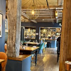 Branded Beef - Interior looking towards the bar
