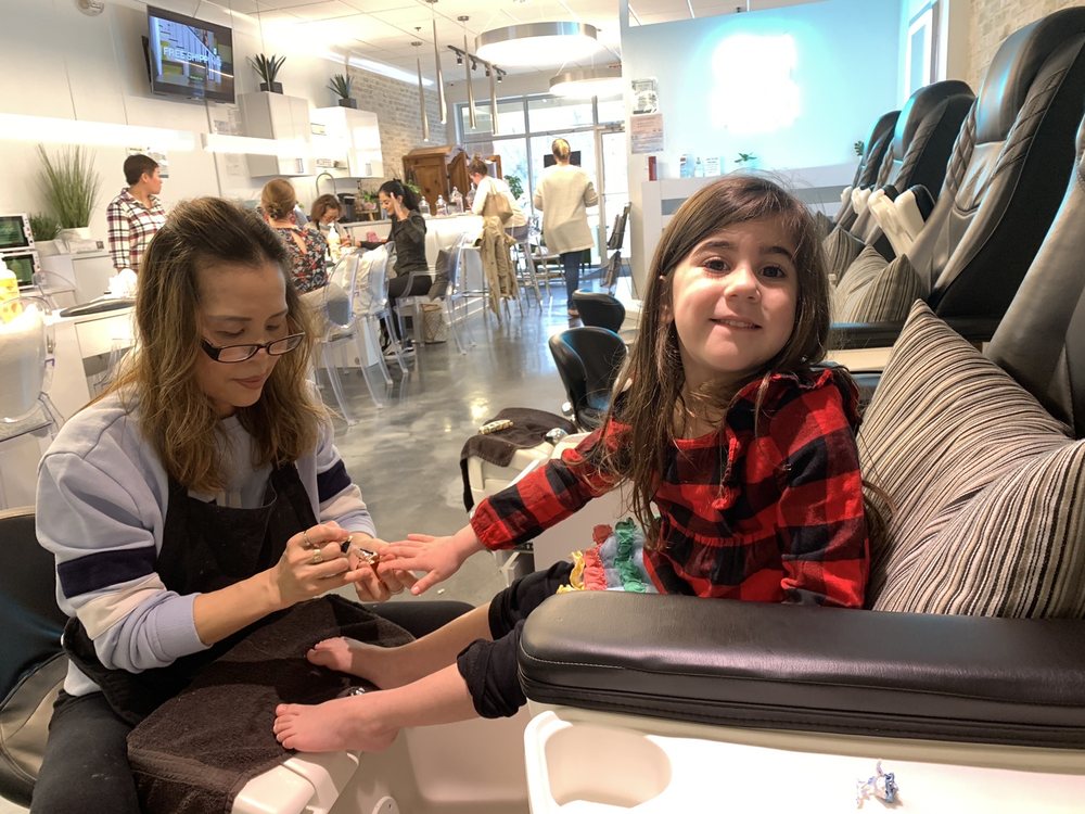 FOUR ONE OH NAIL BAR Updated June 2024 40 Photos & 39 Reviews