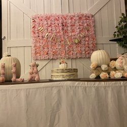 The Barn Venue - Venue offers great decorating ideas