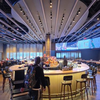 The Sporting Club - Impressive screens - Bars Near Me - Boston, Massachusetts