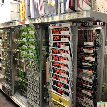 Pioneer Hardware - Signs.. high visibility - Hardware Stores Near Me - Kilgore, Texas