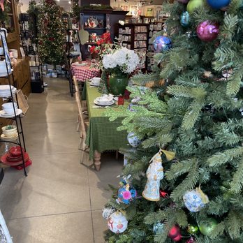 Salutations Home - Home for the holidays - Home Decor Near Me - Pasadena, California