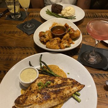 Smoke on Cherry Street - Blackened Redfish, Fried Cauliflower & 8oz Peppercorn Steak  Drinks: Gloria & Lilac Wine - New American Near Me - Tulsa, Oklahoma