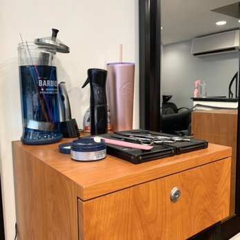 Cardamones Salon - Jessica's desk - Hair Salons Near Me - Pittsburgh, Pennsylvania Cardamones Salon - Jessica's desk - Hair Salons Near Me - Pittsburgh, Pennsylvania