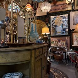 Vintage Marche - It's a Good Friday and it's going to be a great weekend at Vintage Marche and The Buzz . First Dibs tonight from 4-8 is sold out however we