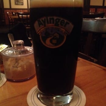 Laschet's Inn - German Near Me - Chicago, Illinois