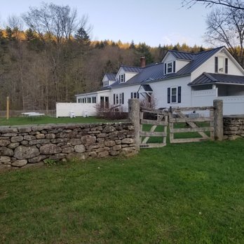 Riverledge Farm - Back yard at Farm House - Farms Near Me - Grafton, Vermont