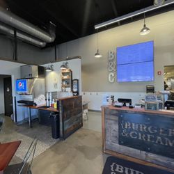 Burger & Cream - Interior overview