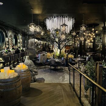 Wolf by Vanderpump at Caesars Republic Lake Tahoe - American Near Me - Stateline, Nevada Wolf by Vanderpump at Caesars Republic Lake Tahoe - American Near Me - Stateline, Nevada