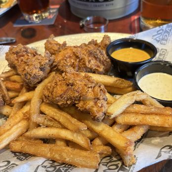Ford's Garage Sarasota - Chicken fingers - Comfort Food Near Me - Sarasota, Florida