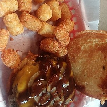 Beth's Burger Bar - American Near Me - Orlando, Florida Beth's Burger Bar - American Near Me - Orlando, Florida