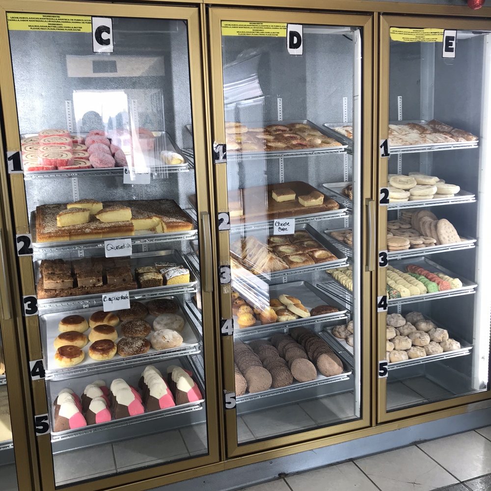 Los Lobos Bakery - a display case full of donuts - Bakeries Near Me - Azusa, California Los Lobos Bakery - a display case full of donuts - Bakeries Near Me - Azusa, California