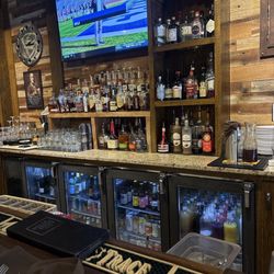 East End Grill - The bar