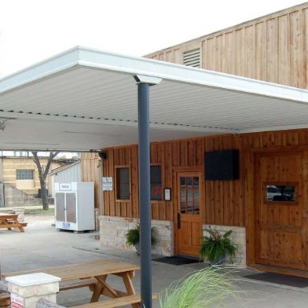 Randy's Ice House - Randy's offers a full restaurant service, a bar, pool, electronic trivia and a patio. - American Near Me - Taylor, Texas Randy's Ice House - Randy's offers a full restaurant service, a bar, pool, electronic trivia and a patio. - American Near Me - Taylor, Texas