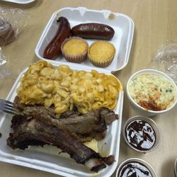 On & Crackin BBQ