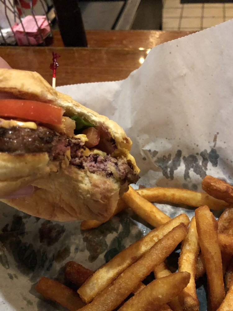 CHICAGO STREET PUB 30 Photos & 98 Reviews Pubs 75 N Chicago St