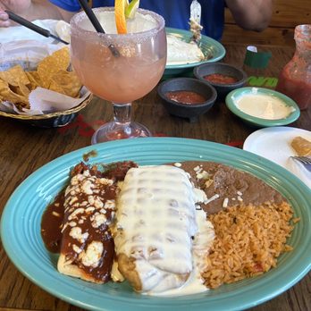 Los Primos Mexican Restaurant - Definitely delicious chimichanga tamale rice, and beans - Mexican Near Me - Belleville, Kansas Los Primos Mexican Restaurant - Definitely delicious chimichanga tamale rice, and beans - Mexican Near Me - Belleville, Kansas