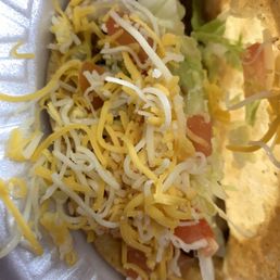 Amazing hard shell shredded beef tacos Amazing hard shell shredded beef tacos