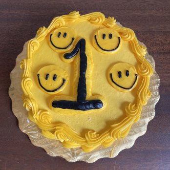 By the Dozen Bakery - Smaller smash cake - Bakeries Near Me - Machesney Park, Illinois