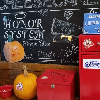 Momo's Cheesecakes - Desserts Near Me - Ellsworth, Maine Momo's Cheesecakes - Desserts Near Me - Ellsworth, Maine