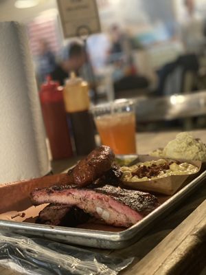 Pecan Lodge by null