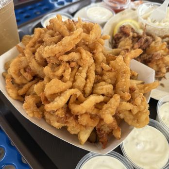Johnny's Reef Restaurant - Clams - Seafood Near Me - Bronx, New York