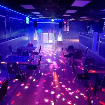 El Blue Bar - Tables, dance floor, and dj stand - Hookah Bars Near Me - Burlington, North Carolina El Blue Bar - Tables, dance floor, and dj stand - Hookah Bars Near Me - Burlington, North Carolina