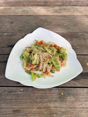 Gold Marquess Wynwood by null