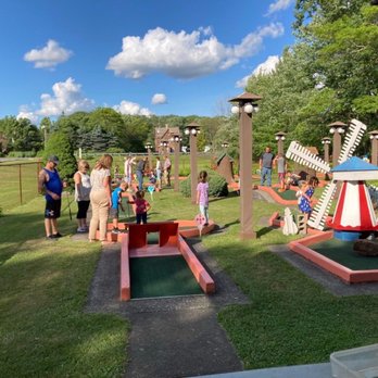 1. Menser's Miniature Golf