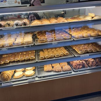 Dockside Donuts - Display case - Donuts Near Me - Tacoma, Washington
