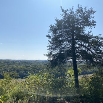 Lakeside Forest Wilderness Area - Overlook at the Historic Owen Homestead.  This is also the location of the stairway down to Lake Taneycomo. - Hiking Near Me - Branson, Missouri