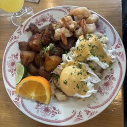Crab Coastal Benedict