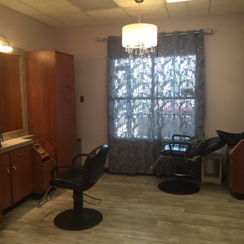 Nicole Kroeger - Studio 108 - Hair Stylists Near Me - Cornelius, North Carolina