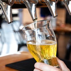 Six Bridges Crabapple - Milton made craft beer!