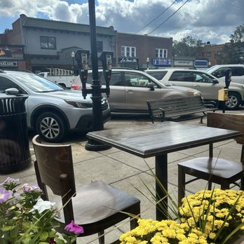 Panaderia Jazmin - Outdoor seating - Bakeries Near Me - Pittsburgh, Pennsylvania