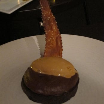 Mindy's Bakery - Desserts Near Me - Chicago, Illinois
