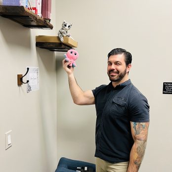 Kinnection Chiro - Doctor Lars - Chiropractors Near Me - Franklin, Tennessee