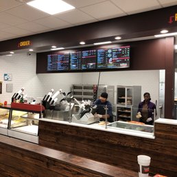 Counter service at Baldinos