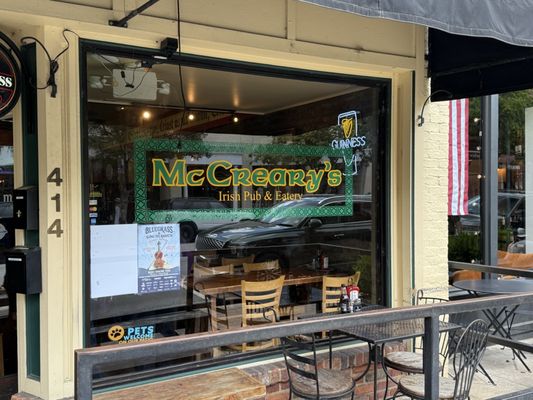 McCreary's Irish Pub & Eatery by null