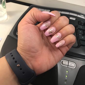 Christina Nails - I loved my nails thanks Ponnica very clean and I must say one of the friendliest nail salons I've been in. - Nail Salons Near Me - Newark, California