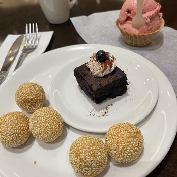 Serrano Buffet - Buffets Near Me - Highland, California