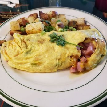 Sunshine Cafe - Denver omelette with potatoes - Breakfast & Brunch Near Me - Cathedral City, California Sunshine Cafe - Denver omelette with potatoes - Breakfast & Brunch Near Me - Cathedral City, California