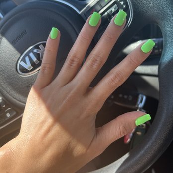 Nova Nail Spa - Bright green nails gel manicure - Nail Salons Near Me - San Diego, California Nova Nail Spa - Bright green nails gel manicure - Nail Salons Near Me - San Diego, California