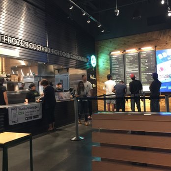 Shake Shack El Segundo - Burgers Near Me - El Segundo, California