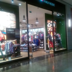 Tommy Hilfiger