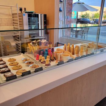 Stella's Ice Cream - Cone selection - Ice Cream & Frozen Yogurt Near Me - Gilbert, Arizona