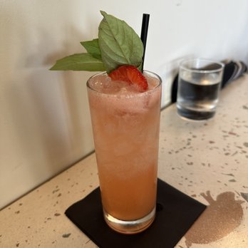 Pigzza - Strawberry Basil Gin Fizz - Pizza Near Me - Orlando, Florida Pigzza - Strawberry Basil Gin Fizz - Pizza Near Me - Orlando, Florida