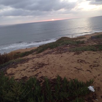 Fletcher Cove Park - Parks Near Me - Solana Beach, California