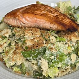 Case are salad with salmon