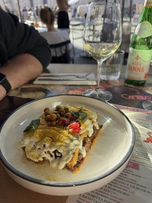Camillo a Piazza Navona by null